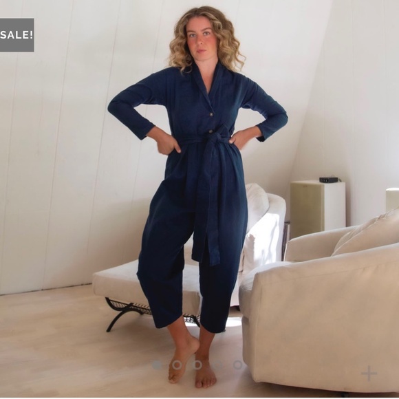 Hackwith Design House Artist Jumper - Picture 1 of 3